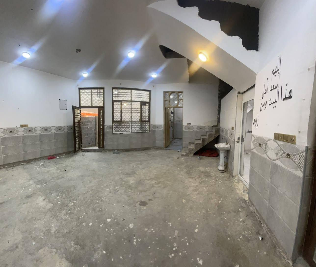 بيت للايجار ثاني بيت ع شارع 100
مساحته 👈  130م 

( غرفه __ هول جبير __ مطبخ __ مجمع صحيات داخلي + خارجي __ بناء جديد ) 

#الخدمات 👇

1 كيبل ضوئي انترنت ✅ 
2 عرض الشارع 7م ✅ 
3 مي بدون ماطور ✅ 
4 مساحته 👈 130م ✅
5 مولد ذهبي ✅ 
6 ركن ع شارعين ✅ 
7 قرب شارع 100 ✅

سعر الإيجار 👈 ( 200 الف )

#للاستفسار       ***********
