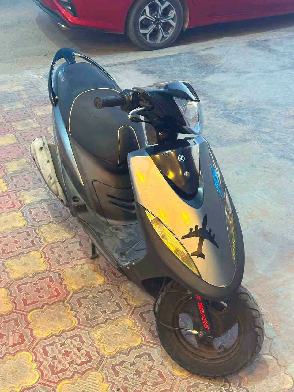 السلام عليكم

اعادة نشر بسبب الوعود الكاذبه 

دراجه ماكس عدله مرقم للبيع رقم مميز 80030 تحويل ثاني يوم 

 السعر كاتبه جوه اخر شي 

ابيع شلع مع كل الغراض لحد يجيني ويكلي اريد بس رقم اريد بس دراجه بدون الغراض اكرر ابيع كلشي شلع وشرط تحولي ثاني يوم وكلشي اصولي دراجه نفسها شاصيها مكمرك ومرقم على رقم شاصي الاصلي 

دراجه مشتريها رمبه و دافع كمركها ومرقمها على ايدي 

من مشتريها رمبه شايل كل غراضها الاصليه وضامها 

الدبلات الاماميه مال رمبه 

الدبل الخلفي

وكفرات بلاديه لون فيلي 

وصالنصه بلادي شايلها 

وويالتها  هم 

وكلشي بلادي مال رمبه شايله من اول ما اشتريت الدراجه 

ومكينتها بلاديه 49 هم فالها جديده ومكفوله 

وعليها مكينه 55 بلاديه من بره ومامفتوحه ابد 

الدراجه كفاله شرط ابيع شلع مع كل غراضها 

يعني ابيعلك دراجه هسه نازله من رمبه ومرقمه وجاهزه 

وياها مكينه 55 مكفوله 

وياها صدر امامي اصلي بنفسجي مشتري ب 150

وياها دبل خلفي اصلي بنفسجي مشتري ب 50 

وياها فج امامي اصلي بنفسجي 

 صالنصه كاربون 

كفرات لون وردي 

يدات بريك كرزي 

قطره  كرزي 

قبق مروحه كرزي

قاعدة رقم كرزيه 

كفر جوزه كاربون وكرزي 

تعلاكه 

ترايش ولحيه لكاربون ولبلاديه

الدراجه مرقمه وبيها لوحه اماميه وخلفيه رقم بغداد ب اسمي تحويل ثاني يوم 

السعر مليونين و ربع و وبيها مجال ما اقصر ويه شراي انشاءالله 

 وليكول هواي سعرها اني بايعلك بعتبار دراجه هسه نازله رمبه ومرقمه اصولي وياها مكينه اضافيه وتزويد 

مكاني يغداد حي جامعه

***********

نص مكتوب في الصور:
- 11:23 964 771 145 4085+ بتاريخ 2023/8/26، 10:37 ص