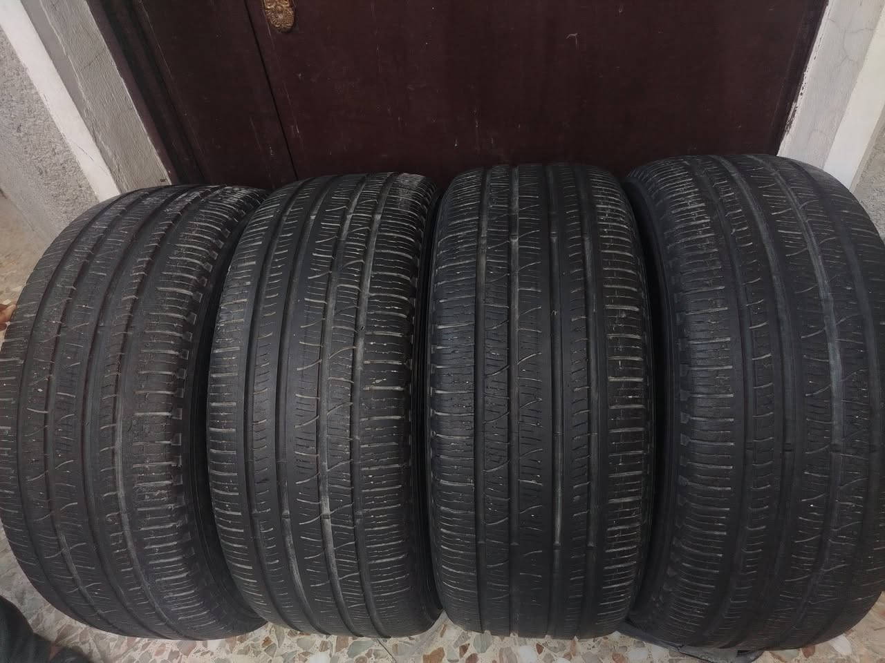 ٢٦٥/٥٠R٢٠ • تاير • نضيف