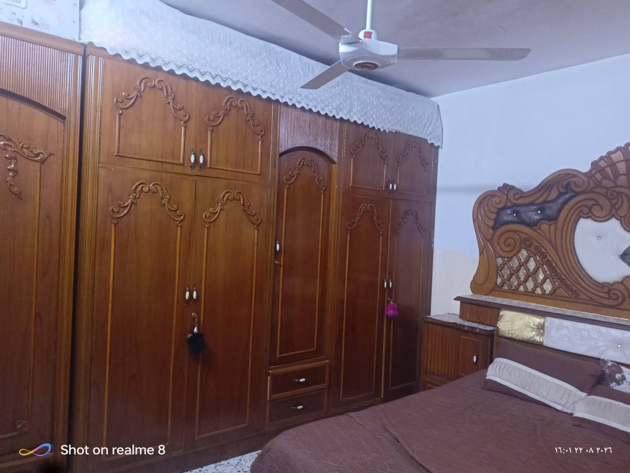 السلام عليكم غرفه نوم للبيع سعر 900 وبيها مجال بسيط واذا اكو مراوس القناعه رقم التلفون واتساب ***********
