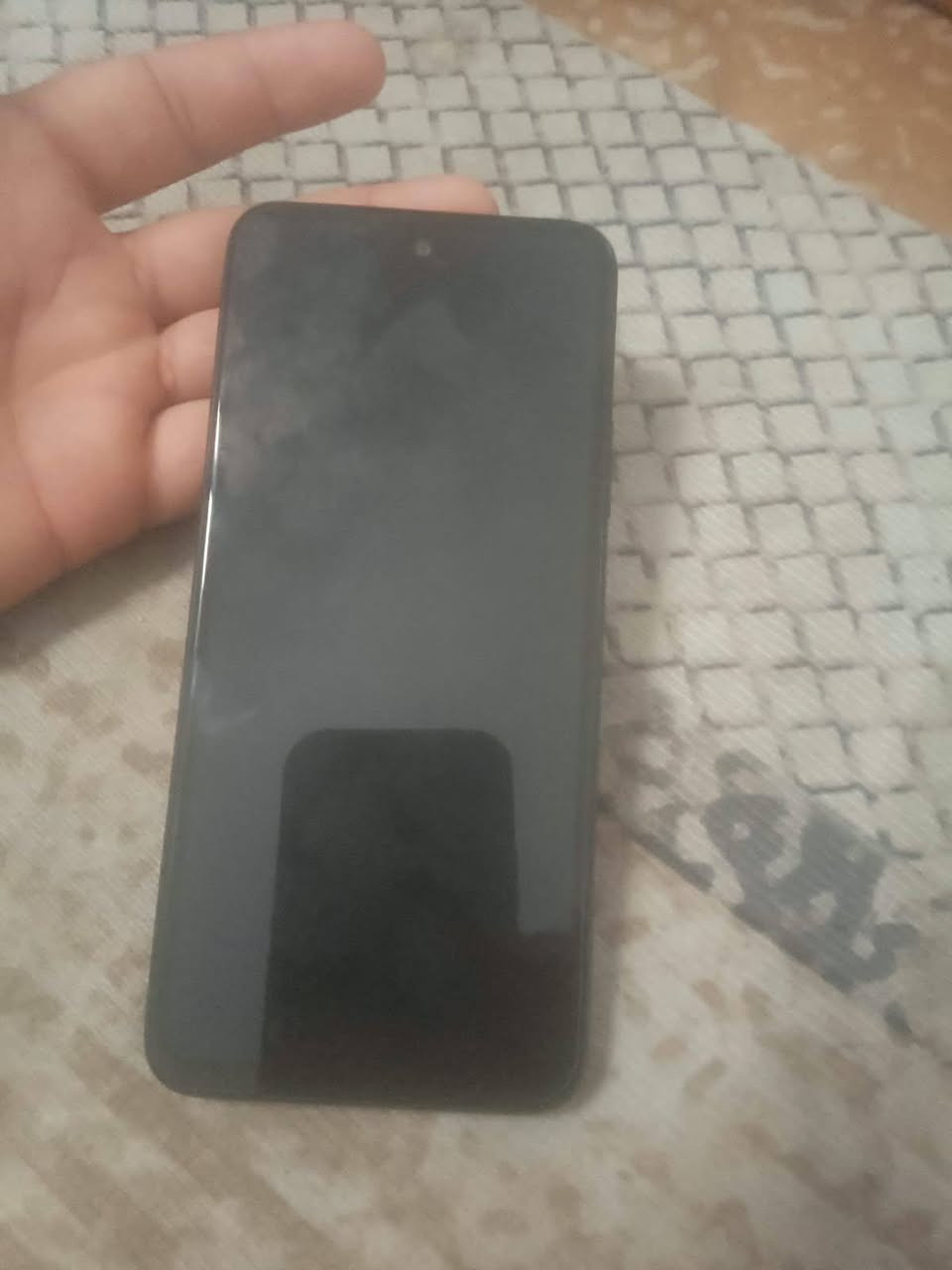سلام عليكم يتوفر جهاز نضيف استخدام سبوع فقط متوفر شاحنه السعر 225عنوان كربلاء البوبيات ***********

نص مكتوب في الصور:
- هاتفي XOS 15.1.2 استنادًا إلى Android التحقق من التحديثات التخزين ٤٣,١٨ غ.ب / ٢٥٦ غ.ب اسم الجهاز Infinix HOT 60i الطراز Infinix X6728 وحدة المعالجة المركزية Helio G81 Ultimate RAM 4.00 GB+4.00 GB الكاميرا الخلفية 50M الكاميرا الأمامية 8M البطارية 5160mAh الشاشة 720x1600