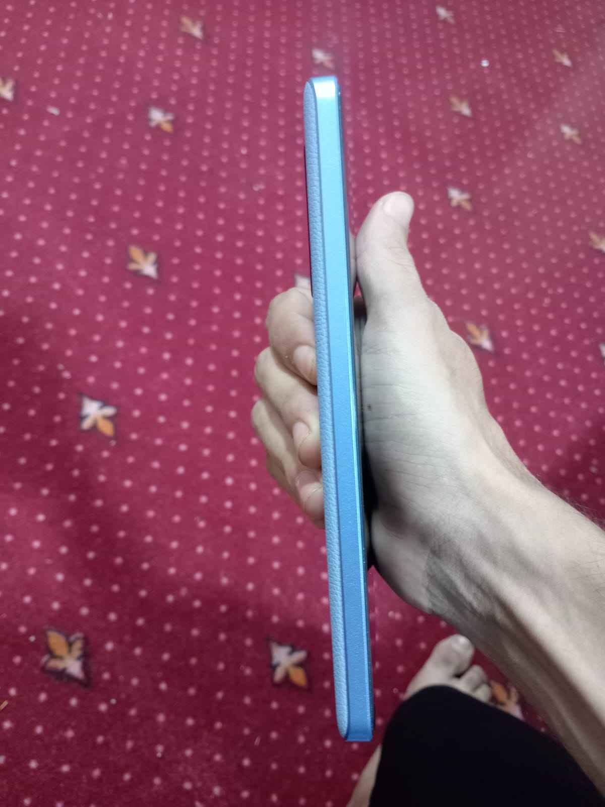 هاتف Xiaomi 13T Pro:🛑 بدون ملحقااات 🛑
المواصفات 
 * الذاكرة: 256GB تخزين مع 12GB رام.
 * الشرائح: يدعم شريحة مادية واحدة (Nano-SIM) بالإضافة إلى eSIM (الشريحة المدمجة).
 * الأداء: معالج MediaTek Dimensity 9200+ القوي.
 * الشاشة: AMOLED بحجم 6.67 بوصة وبتردد 144Hz.
 * البطارية والشحن: 5000mAh شحن خارق بقدرة 120W.
 * الكاميرا: ثلاثية بدقة 50MP بالتعاون مع Leica.
وحش الألعاب 120 فريم ببجي 🎮🔥
السعر 320 وبي مجال بسيط 
مكاني كربلاء الطاقة
رقم الهاتف *********** كربلاء, العراق

نص مكتوب في الصور:
- الإعدادات الحساب عناصر التحكم الرسومات الجرافيكية مفاتيح التحكم الحساسية الالتقاط نقطة التصويب والمؤثرات الصوت ورد فعل اللمس الإشعارات صوصية والاجتماعية تفضيلات الرسوميات مخصص معدل إطارات أفضل متوازنة رسومات أفضل معدل الإطارات: مرتفع الرسوميات: عالية الدقة Hub معدل الإطارات: اكستريم+ الرسوميات: متوازنة ساحة الانتظار معدل الإطارات: ألترا إكستريم الرسوميات: سلاسة فائقة القتال القتال ساحة الانتظار المنزل HUB الرسوميات تفضيلات معدل الإطارات إعدادات معدل الإطارات معدل الإطارات الحالي: 120 (إعادة التعيين لاستعادة إعدادات الرسوميات الافتراضية) إعادة ضبط الرسوميات