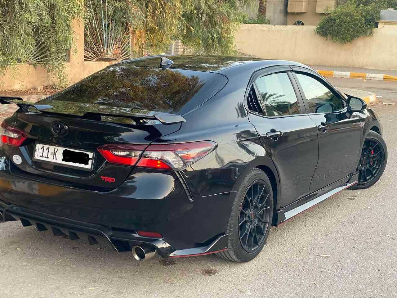 السلام عليكم
للبيع تويوتا كامري حره  2023  TRD

وارد امريكي ضرر بسيط بيه بنيد وجاملغ السايق يعني السيارة بيه قطعتين صبغ فقط 

سيارة حلووووه وجديده بدون رصعات او شخوط وبدون بارد 

صور الحادث مرفقه مع الصور 

مواصفات  TRD فووول رياضي 

بصمه + دخول ذكي 

كشن جلد + كهرباء 

تحكم ستيرن كامل + شفتات 

كير اوتو ومحرك شرط. محرك 6

تبريد شاشه ثلج 

رادار امامي + رادار جانبي كله شغال

سياره حلووووه وجديده لوك على وضع الشركة.  ماشيه 54 كم جاهزة من كلشي 

رقم بغداد حره و دولي و مشروع وطني وهزه وسنويه كله جديد يعني شرط التحويل 

السعر 198 وبيه مجال بسيط الشراي يخابر  

***********
