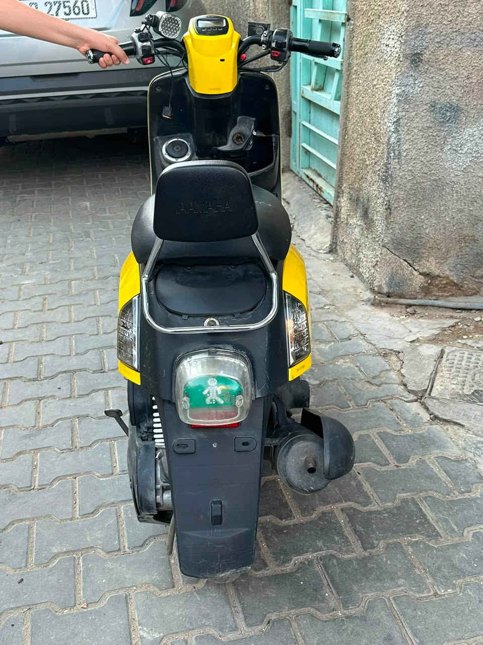 السلام عليكم بوليس للبيع جديده سعره ٦٧٥ و بيها مجال ***********
