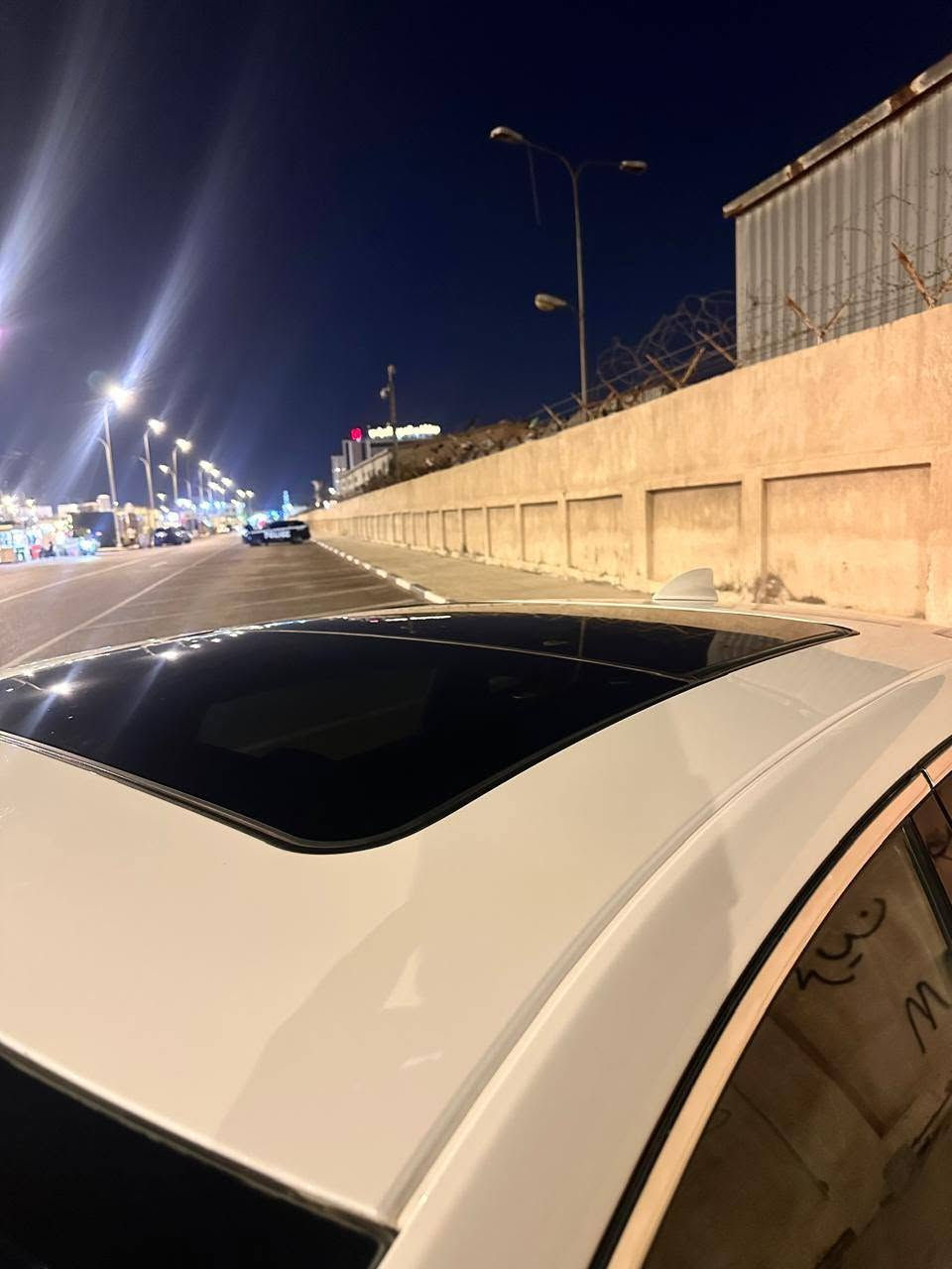 السلام عليكم 
شفروليت ماليبو موديل 2020 LT
محرك 4 سلندر 1.5 تيربو
رقم بغداد الجديد وبأسمي السيارة
بانوراما 
كشافات LED
كشنات كهرباء 
بصمة ابواب + تشغيل 
تبريد قطعتين 
منظومة لايت عالي/ناصي LED
تخم تاير جديد
بطارية جديده 

ضرر السيارة: بنيد + برانكيت الدعامية الامامية + الچاملغات الامامية+ ضرر بالدوس (بسبب الشحن)
صبغ السيارة: صيغ الچاملغات الامامية + تبديل وصبغ البنيد + بارد قليل من جهة باب السائق (بدون صبغ).
مكان السيارة: محافظة البصرة نتصال *********** البصرة, العراق

نص مكتوب في الصور:
- عالم السونار لفحص جميع انواع السيارات 12/24/2025 10:34:25 PM - MM - 100-000874 تبديل بارد خدوش صبغ جانب علوي يوجد رصعات معلومات السيارة لم يتم الفحص PDR نوع المركبة ماليبو رقم المركبة 98347 موديل المركبة 2020 لون المركبة ابيض رقم الموبايل الاسم الكامل جانب خلفي يوجد رصعات جانب امامي يوجد تبديل و صبغ جانب ايسر يوجد صبغ و تعديل بارد و رصعات و تكحيل و براغي الجاملغ الامامي مفتوح جانب ايمن يوجد تبديل وصبغ و تعديل بارد و رصعات و خدوش تفاصيل اخرى ***********-***********-*********** بغداد - بسماية - الشارع العام نخلي مسؤوليتنا بعد تسليم التقرير الى الزبون