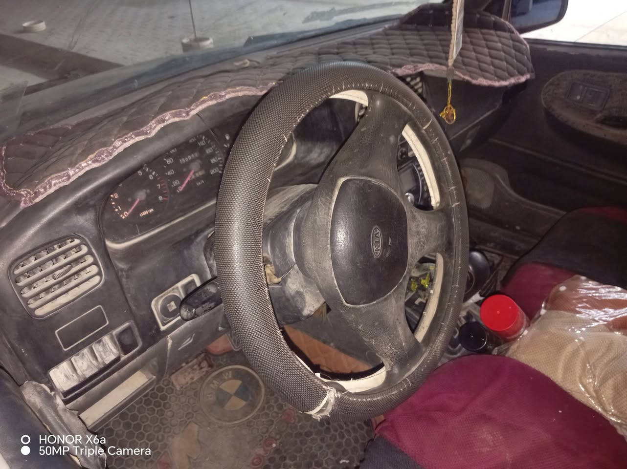 السلام عليكم كية سبورتج موديل 99.سيارة باسمي مكينة وكير ونجي  ناعم تخم تاير جديد ابو الخطة باتري جديد   دوشمة جديدة بيع مستعجل السيارة ب20 ورقة وبيها مجال للشراي واني مكلف بالنشرهذا رقم صاحبها ***********
