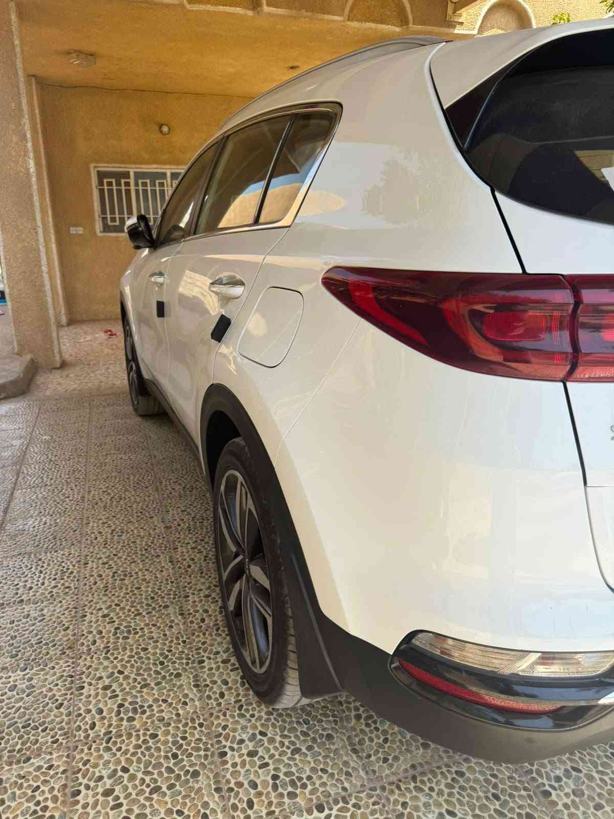 السلام عليكم
سبورتج 2020 
رقم بغداد باسمي تحويل ثاني يوم 
مكفولة كفالة عامة 
السيارة مواصفات دولية شاشة جبيرة 
محرك كير تبريد كلة كفالة عامة 
السيارة ماشية 55 ألف حقيقي 
العنوان ديالى جديدة الشط 
السعر 182 وبيها مجال قليل للشراي 
للستفسار ***********
