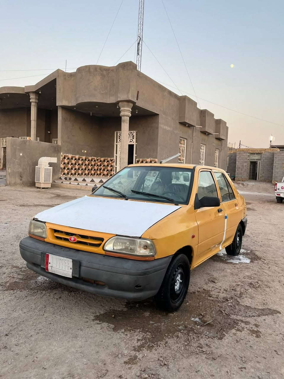 سلام عليكم سايبه لبيع  سياره جاهزه حداديه تخم تاير جدد سنويه 2027 /// *********** تبريد ثلج
