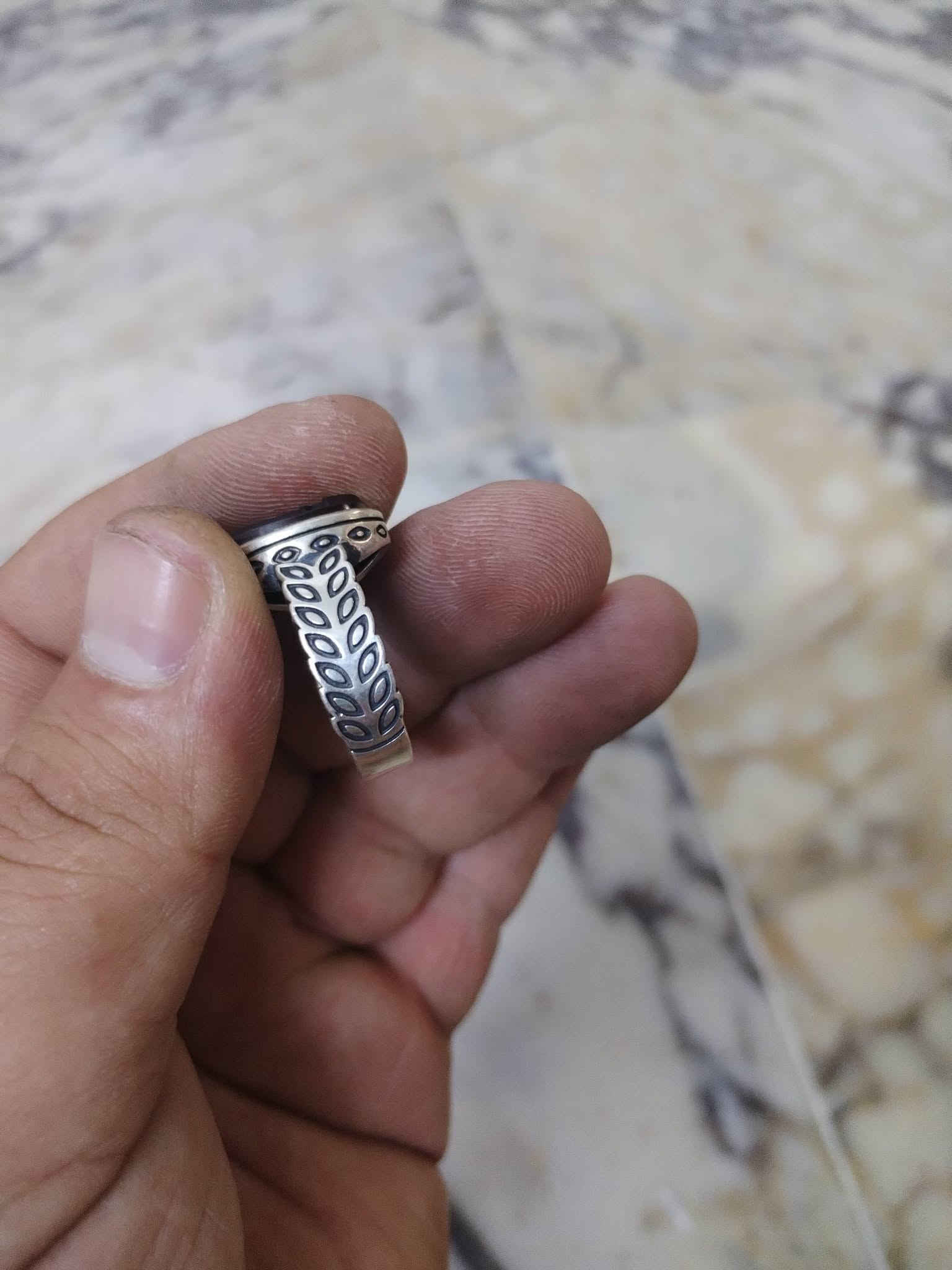 سلام عليكم
عندي هذني محبسين للبيع سعرة قطعة ٥٠الف
مكاني بغداد مدينة الصدر *********** توصيل موجود جميع محافضات العراق
