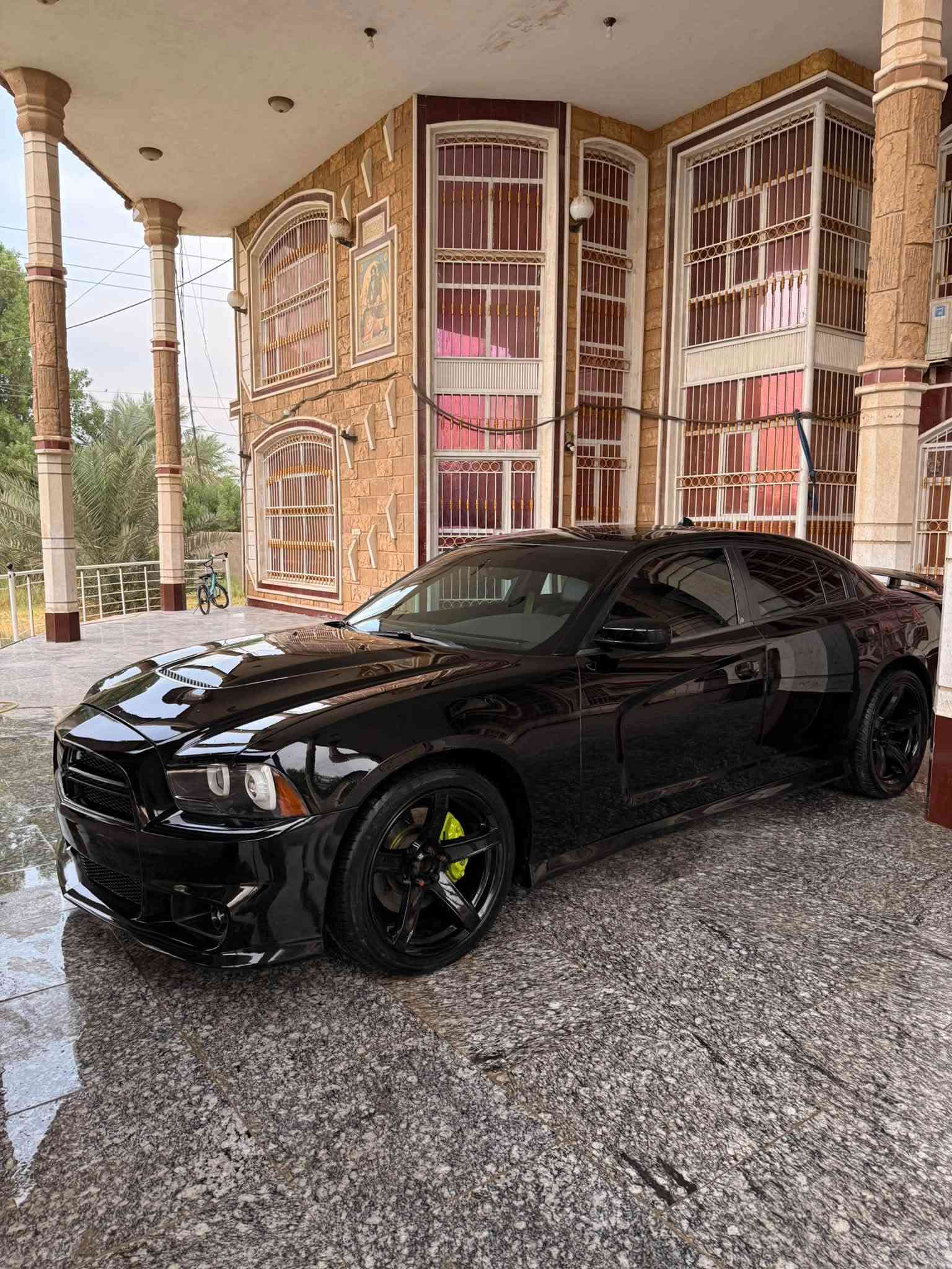 تشارجر SRT • ٢٠١٤ • ٩٩٠٠٠ ميل