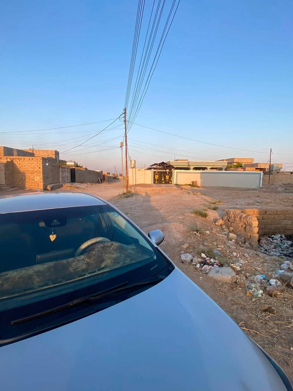 للبيع
هيكل طابو صرف حي الاسمدة مساحة 250 متر شارع 30 غرفتين نوم استقبال مطبخ صالة داخلية صحيات للاستفسار مراسلة الصفحة او الاتصال على الارقام التالية 

***********

***********
