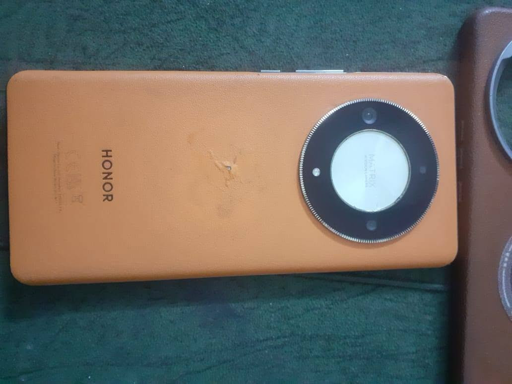 سلام عليكم جهاز هونر X9 بي مكفول للبيع HONOR X9b 5G
ذاكرة 256 عشوائيه 12

بطارية 5800 

برتقالي كفالة عامة  بي فقط بل ضهر شويه زلغ اثر استان مال اصبع مئشر علي بل صوره سعره 350  مكاني بغداد الحرية موجود خاص *********** بي واتساب

نص مكتوب في الصور:
- ١:١٣
- ٦٠
- حول الهاتف
- MagicOS
- المعالج المركزي
- Snapdragon 6 Gen 1
- اسم الجهاز
- HONOR X9b 5G
- ذاكرة الوصول العشوائي
- ١٢ غ.ب
- ٨,٠+ غ.ب HONOR RAM
- Turbo
- دقة الشاشة
- ١٢٠٠ x ٢٦٥٢
- البطارية
- mAh 5800
- وحدة التخزين الداخلية
- المساحة الفارغة ١٤٠,٨٢ غ.ب
- الإجمالي ٢٥٦ غ.ب
- الموديل
- ALI-NX1
- رقم الإصدار
- 9.0.0.226(C185E14R3P1)
- GPU Turbo