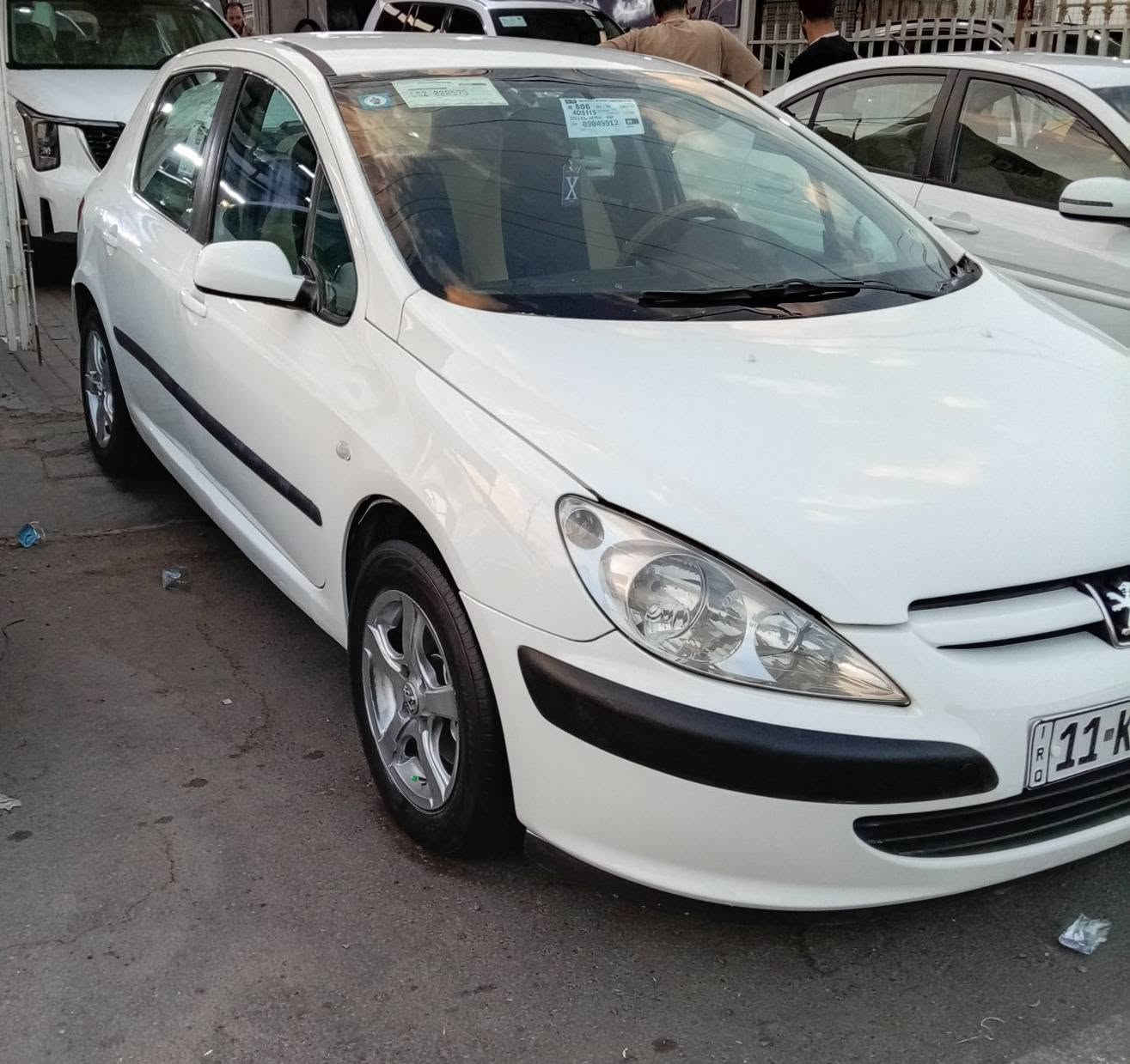 بيجو فرنسي موديل 2005 سيارة جاهزه كير محرك صدر تبريد مكفولات بيه صبغ عام مكفوله من ضربه سعر 50 بيه مجال قليل شراي يتصل مكاني بغداد رقمي ***********
