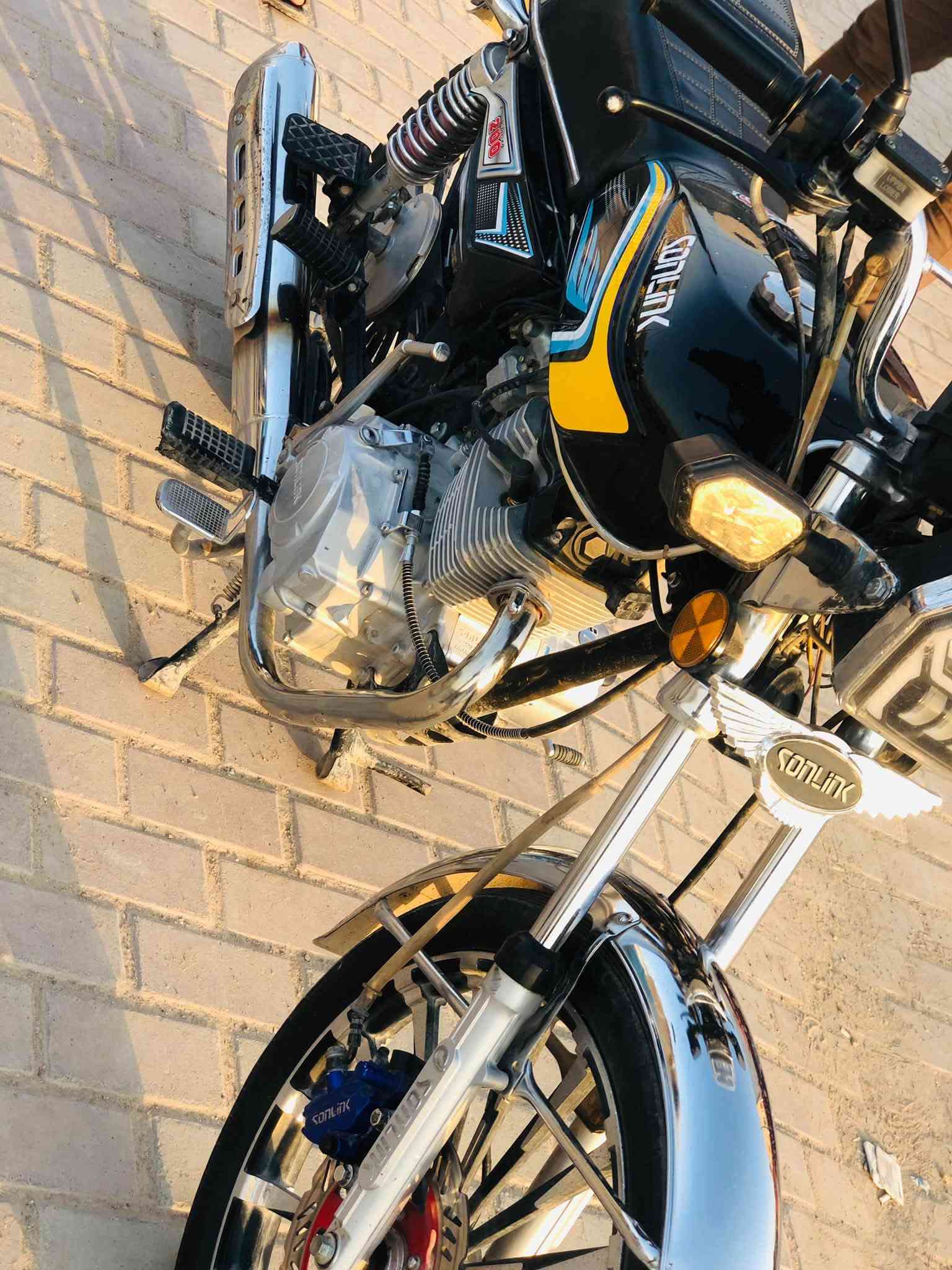 السلام عليكم سولنك ٢٠٢٥ منفيس وبصمه بلادي لاتنقيص ولاتبخير بس شاشه عايزه فيشه مال سرعه مكاني سامراء رحمه الوالديك اذا مو شراي لاتعبني /*********** اعتذر اخوان ماراوس بيع فقط
