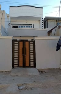 بيت للبيع في حي الجهاد الامانه قريب الشارع العام يم المتنزهه وره الخدم...