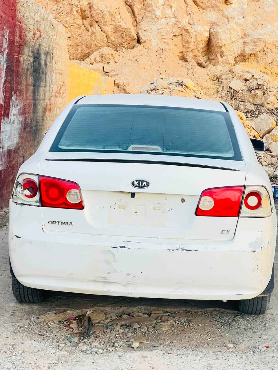 السلام عليكم 
للبيع  وبتما 
شاشه كامره 
كير محرك شرط 
صدر جديد 
تايرات جدد 
تبريد ثلج 
كشر نضيف 
السعر 33 وبيها مجال
***********
