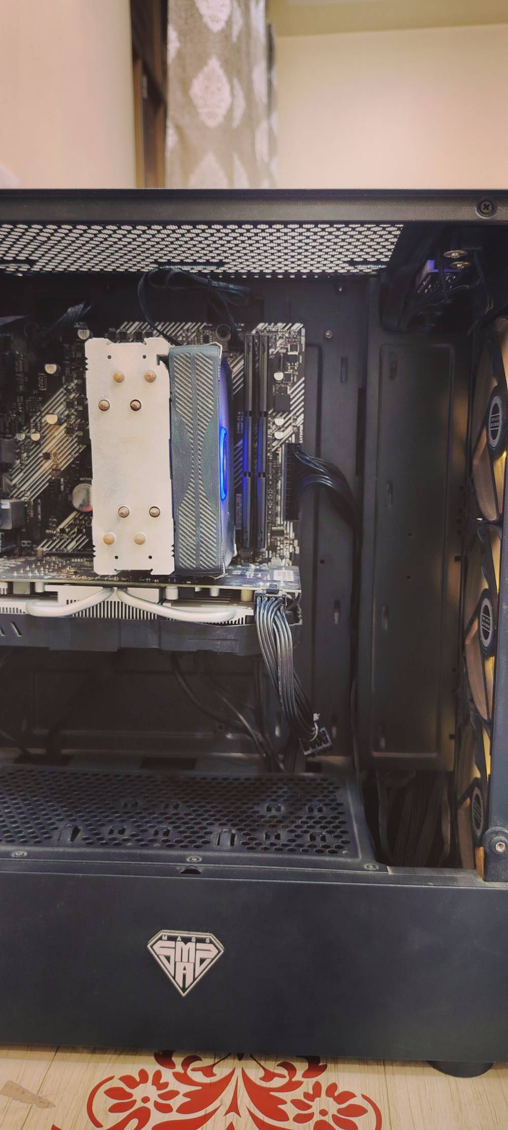 رايزن 2400GE • RX 580 8GB • 16GB رام