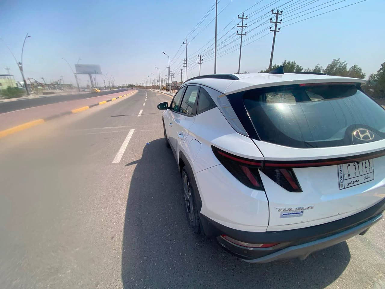 توسان 2022 وارد خليجي  
ماشيه 160k
السعر 185 وبيها مجال 
مكفوله كفاله عامه فقط بيهة رشه بخشم جاملغ الكدام

فول مواصفات عده الفتحه 
كشنات جلد +كهرباء عدد2
رادارات جانبيه 
حساسات امامي خلفي 
تحكم ستيرن جهتين 
شاشه كامره 
مري شفط 
سايد بريك دكمه 
شاحن لاسلكي 
مكينه كير كفاله

رقم بغداد مال اقصاد بشهر ١٢ تخلص بعد 5 اشهر وتصير حره
العنوان البصرة الزبير
رقم الهاتف 
*********** البصرة, العراق
