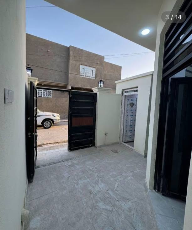 الديوانية حي الفرات • ١٠٠م • ٣غرف