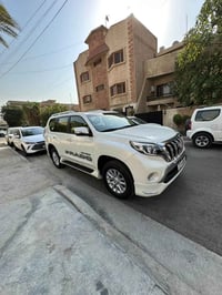 للبيع برادو vxr رقم اربيل  موديل 2017حساس امامي خلفي لايت زنون ٦ سلندر...