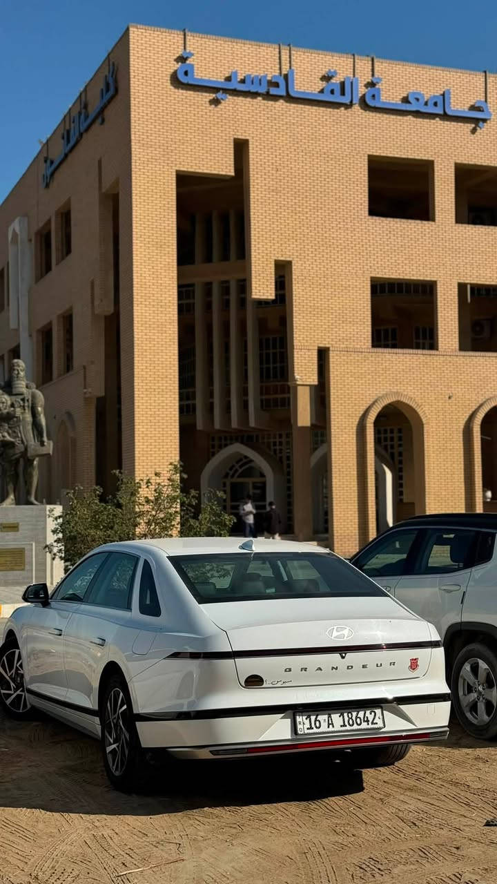 للبيع هيونداي زيرا 2023 غازز
مواصفات *

تحكم ستيرن ، قيادة ذاتيه، ستيرن تدفئه،كشنات تدفئه تبريد ، مساج كرسي لسائق، حساسات ، رادار داخل اسود ، اشارة ترحيب ،وباقي المواصفات المعروفه 

الضرر *

كلين مكفووول من الضرر والتبديل والصبغ 

المسافة المقطوعة *
147000km قابل للزيادة حقيقي

الملاحظات * 
السياره جاهزه من كلشي ما تصرف عليها ربع 
للبيع فقط سنويه بأسمي مداور ثاني يوم 

السعر :٢٤٥$ وبيها مجال بسيط 
مكاني ديوانية المركز 🤍

للتواصل والاستفسار:  ***********

اذا ما عجبتك لا تكسر بسعرها واذا ما تشتري لا تتصل اروحلك فدوه عيوني انتَ 💙
