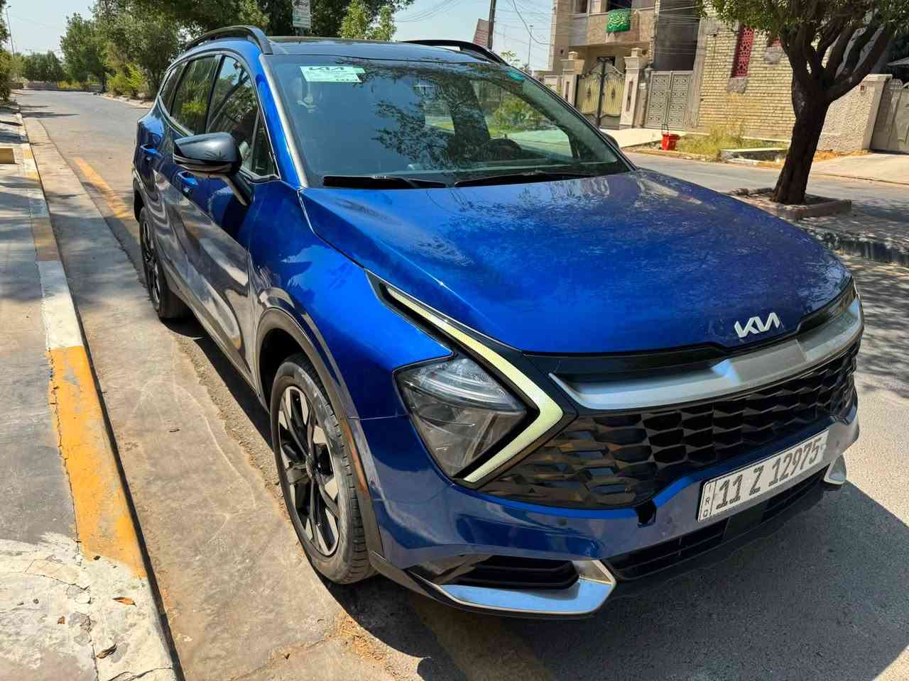 السلام عليكم.   بيع او مراوس
كيا  سبورتج  فئه برستيج فول 1/1

موديل 2023 

السعر 178$ ورقه وبيها مجال للشراي 

سياره رقم بغداد الدولي بأسمي تحويل ثاني يوم

وارد امريكي حادثها بسيط صبغ جاملغ الامامي الايسر بارد قليل بالجاملغ  الامامي الايمن فقط بدون شواصي 

لون جويتي  مميز 

موجوده صور الحادث مالتها ورقم الشاصي

ماشيه 62الف ميل

السياره نضيفه ومكفوله اي نقص مابيها ربع دينار متصرف عليها

مواصفاتها : ( فول مواصفات )

🛑 3 انضمه قياده ( Smart , eco , sport) 

🛑 محرك 2500 تنفس طبيعي

🛑 فور ويل

🛑 بصمه

🛑 تشغيل عن بعد

🛑 ترحيب دخول

🛑 صندوك كهربائي

🛑 شاحن كهربائي 

🛑 فتحه سقف بانوراما

🛑 كار بلي

🛑 شاشه كامره خلفيه

🛑 رادارات 360 درجه

🛑 تدفئه كشنات

🛑 منافذ ( USP/AUX/12v )

 🛑 تبريد قطعتين

🛑 هاند بريك دكمه

🛑 اوتو هولد

🛑 خاصيه اطفاء المحرك اثناء الازدحام

🛑 خاصيه النزول من المنحدرات

🛑 مثبت سرعه تفاعلي والمحافضه على المسار 

🛑 شاشه عداد ايباد

🛑 داخل لونين اسود 

🛑 ويل كب

🛑 كراسي كهرباء 

السياره احلا من الصور بهواي وجاهزه من كلشي مال جناي 

عنواني بغداد الكرخ حي العدل 

***********
