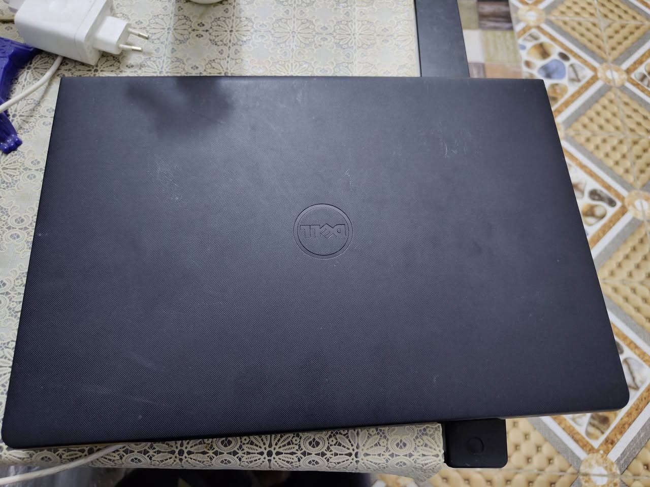 سلام عليكم 
حاسبة للبيع مواصفاته 
Dell inspiron 15 3000
Core i7 
جيل السابع 
دبل هارد 1T+128ssd
الرام 8 G
كارت شاشة 2g
مع تنصيب وندوز 11 
يوجد مع حاسبة حقيبة+ شاحنة اصليه 
عنوان الشطره 
***********
