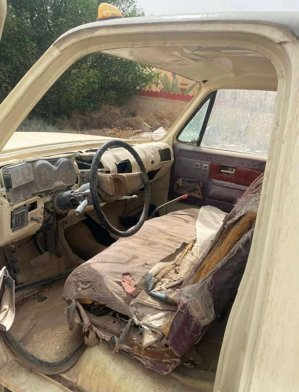 جمس وانيت موديل ١٩٨٠رقم الناصريه اصفر مكينه ٤٥٠حلاب كير ٤٠٠توماتيك مكاني البصره كرمه علي 
رقم ***********
