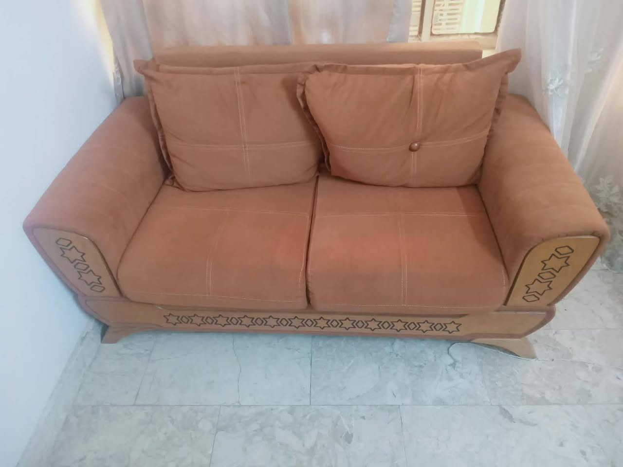 للبيع طقم قنفات مستعمل
✅ قنفة ثلاثية

✅ قنفة/كرسي مفرد عدد 2

✅ مناسب للصالون أو المجلس

📍 الموقع: [زراعي حي تونس آفاق عربيه]

💰 السعر: [300الف] وبي مجال

البيع للجادين فقط، والاستفسار مراسلة واتساب 

***********
