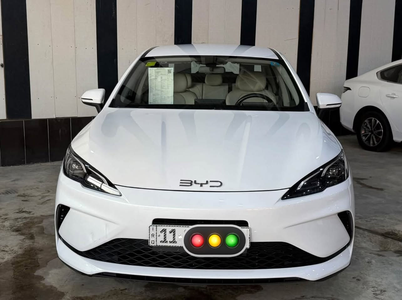 السلام عليكم شباب
للبيع BYD سيل 5 

ويل كلب الكروم وليس الويل الاسود العادي 

سنة الصنع : 2025

كفاله عامه من البارد والتبديل والشخط

عداد المسافة الكلي :- زيرو ماشيه 3 ألاف فقط   

كل غراضها + الشاحنه + الفوم على وضع الشركه

وبقية المواصفات الاساسية المعروفة

السعر :  22,500  وبيها مجال بسيط جداً 

العنوان :- بغداد حي القاهره 

للاستفسار : ***********
