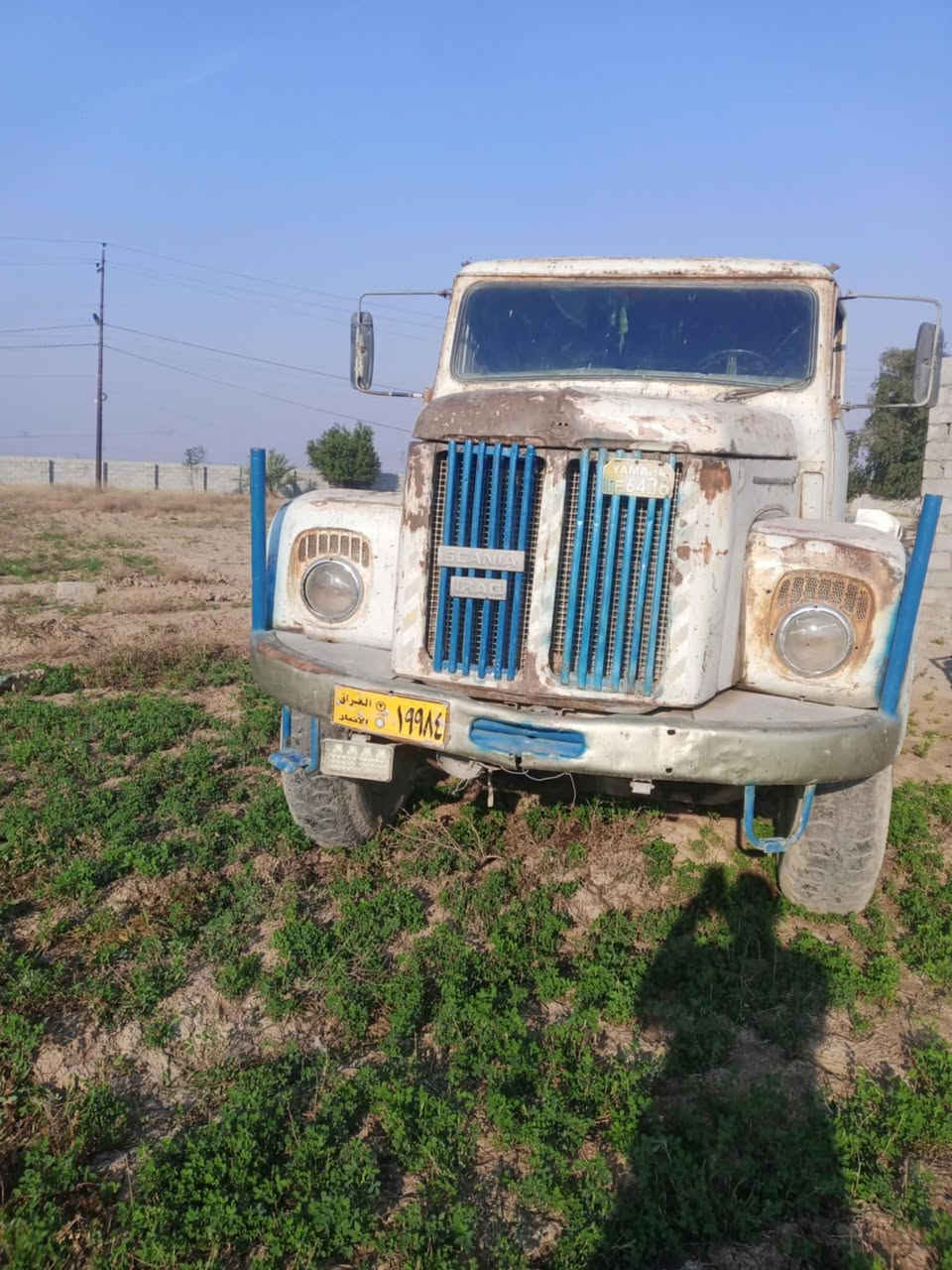 سكانيه للبيع 111 رقم نبار بس مادل صاحبه محرك و كير 111 مكفولات سياره جاهزه  ال شغل سعر 5مليون ونص مكان بغداد سياحي ***********
