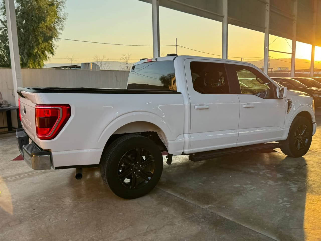 🚗 فۆرد F-150 مۆدێل 2023 بۆ فرۆشتن 🚗
🔹 مۆدێل: 2023
🔹 مواسەفات: XLT
🔹 مەکینە: 8 بستۆن (V8) – ئاسایی (بێ تۆربۆ) ⚙️
🔹 گێڕ و مەکینە: بەشەرت، نەکراوەتەوە 🛠️
🔹 بۆیاخ: تەنها یەک چەمەلخی پێشەوە بۆیاخە (بێ ناوبڕتن و بێ زیانی ناوەوە) 🎨
🔹 دۆخ و پاکی: پێش و دوای بێ چرکەیە، چوار تایەی لۆکی لەژێرە 🛞، هەموو شتێکی تازەیە و بەناوی خۆمەوەیە 📑
📍 شوێن: سلێمانی
💰 نرخ: 24,800$ (248 وەرەقە) – مەجالێکی کەم
📞 ژمارەی پەیوەندی: *********** السليمانية, العراق
