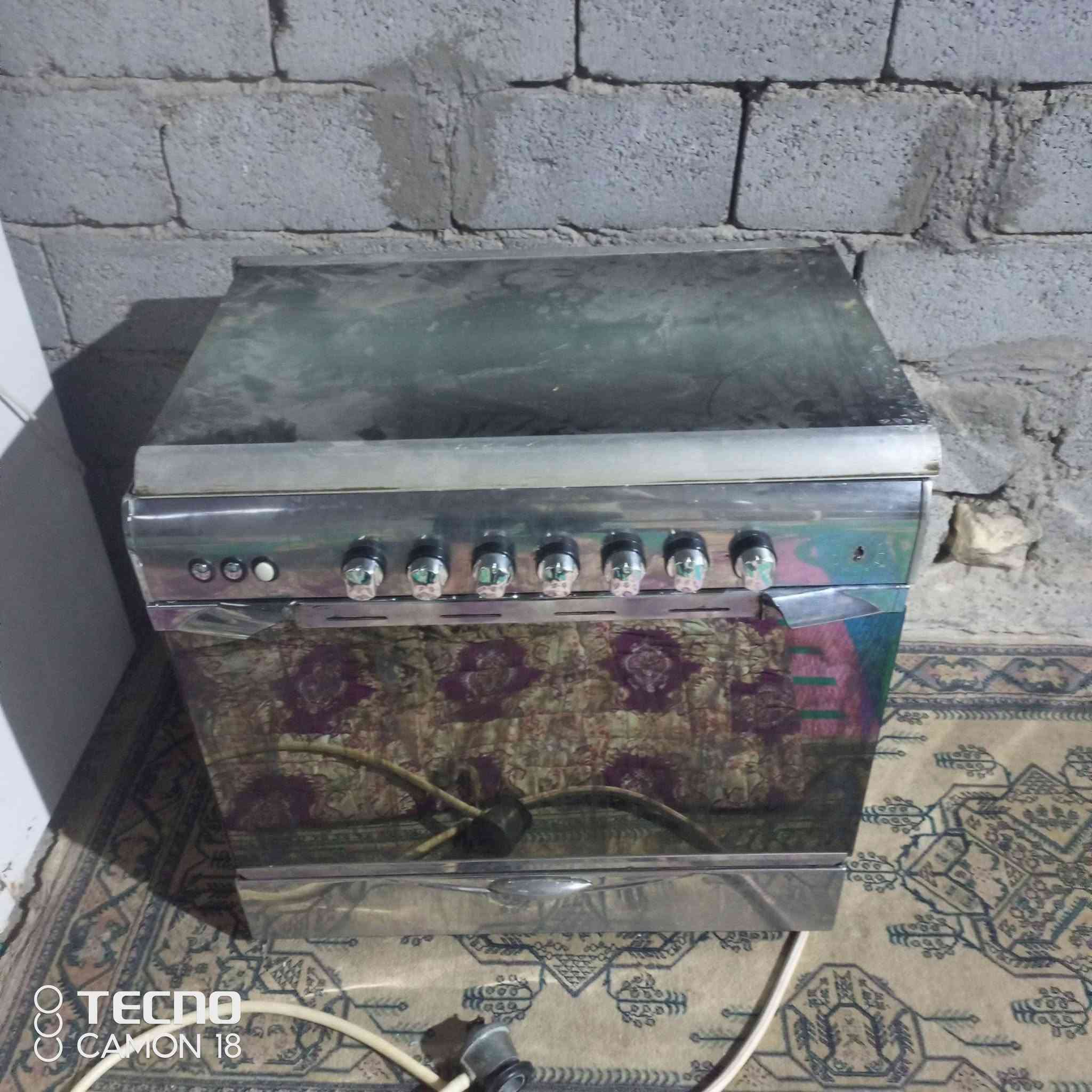 طباخ ٥مشاعل • غساله هيتاشي ١٦كيلو • ثلاجه ١٦قدم