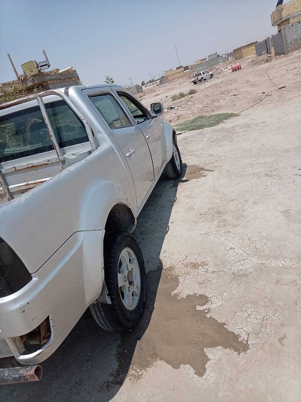 السلام عليكم تاتا هندي منفيس بدون رقم بس وراق بيه موديل 2014مكينه وكير ثري واي اكسن وباور وكشر كله مكفول دواخل كله مفوال سعرها 18وبيه مجال الشراي يتصل او واستاب ***********المكان ذي قار قضاء الدوايه
