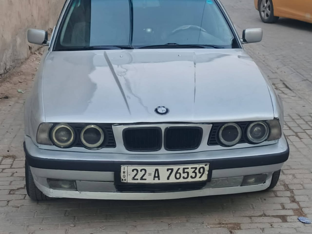 سلام عليكم شباب بيم 525رقم ربيل نكلزي مودل 91/محرك مسكر كيرعادي محرك وكير شرط داخل جديد كهربايت كله شقاله. لايت زنون بجم عريض تبريد عايزه بس قايش وقازسياره صبق جمالي صدرامامي خلفي جديد تخم تايرجديد  سعر سياره40وبيه مجال مكان سياره بغداد مدانت صدر رقم صاحب سياره ***********
