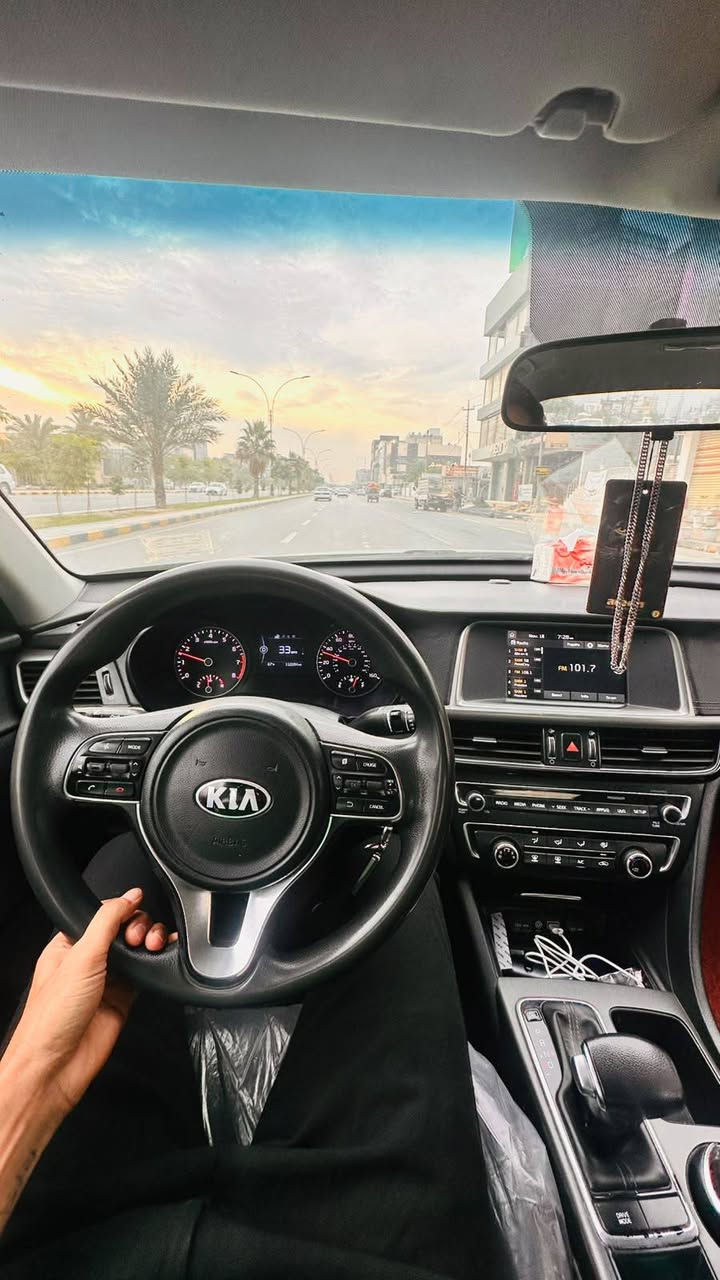 السلام عليكم كيا اوبتما رقم ديوانيه سنويه بسمي 
موديل  2018 فئة LX

مكينة 2400 gdi

ضربته بنيد مبدل 

وباقي مواصفات معروفه وموجود سونار 

السعر ١٢٢ $ وبيها مجال

استفسار ‏‪***********‬‏
