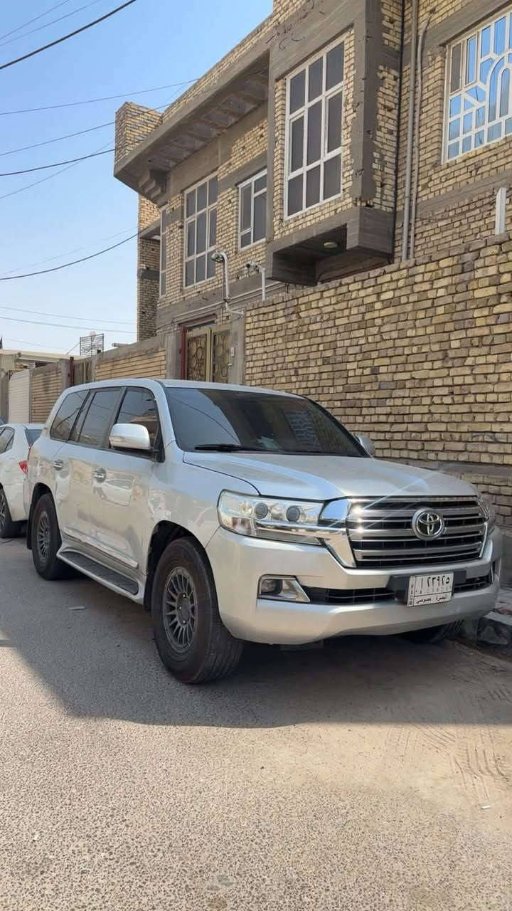 لانكدروز موديل ١١ مصفحه شايلين التصفيح كاز محدثه ٢١ سياره جاهزه كير محرك حداده تبريد رقم بصره تحول لون سلفري ترهم مراوس  
السعر ٢٢٥
***********
