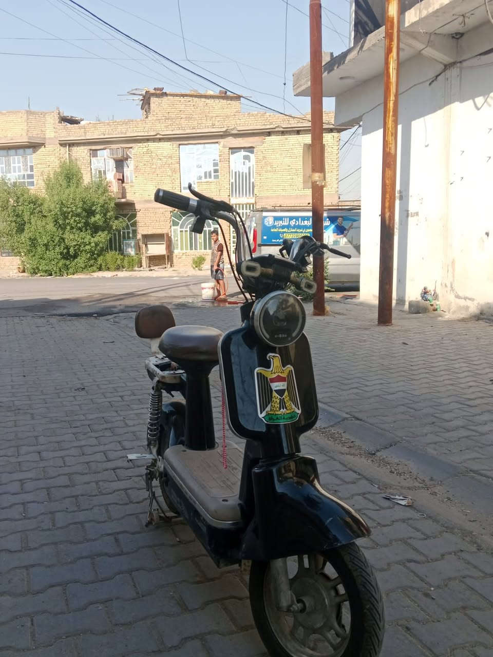 دراجه شحن هارلي امريكي
باتري ليثيوم تشتغل بس مسافه كيلوين وتطفا
ابيع هل موجود
بغداد الحريه ***********

والدراجه الثانيه شغاله حجم 14
السعر 150قفل
