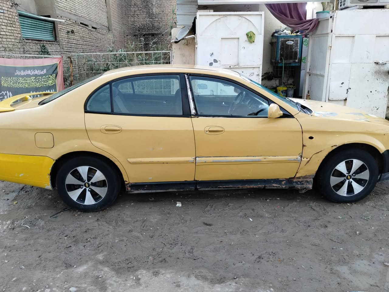 السلام عليكم شوفر ابيكا للبيع موديل 2006 شرط التحويل باسمي عنوان بغداد سبع البور السعر 25 بيهة مجال(***********)(***********)
