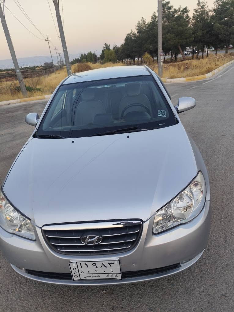 سە رە تابە ناوی خوای گەورە 
ئاڤانتی کۆت دار بارکۆدی وەر گیراوەتەوە
مۆدیلی 2009 بئشو دوای کەبسە هیج دەعو لئدراوی نییە سە قفی کە ڤە ری بە شەرتە 
گئڕو مەمکینەی بەشەرت
تەبریتی لەسەر سویجە برئکی بەستراوە 
هیج خایسی نییە شوئنی بڕاوەکەی زۆر باش جاکراوە 
تە قەو ڕەقەی بە شەرتە سعری 47گەڵا مە جالئکی زۆرزۆر کەمە شوئن بیرە مەگرون 
ژم***********
*********** السليمانية, العراق
