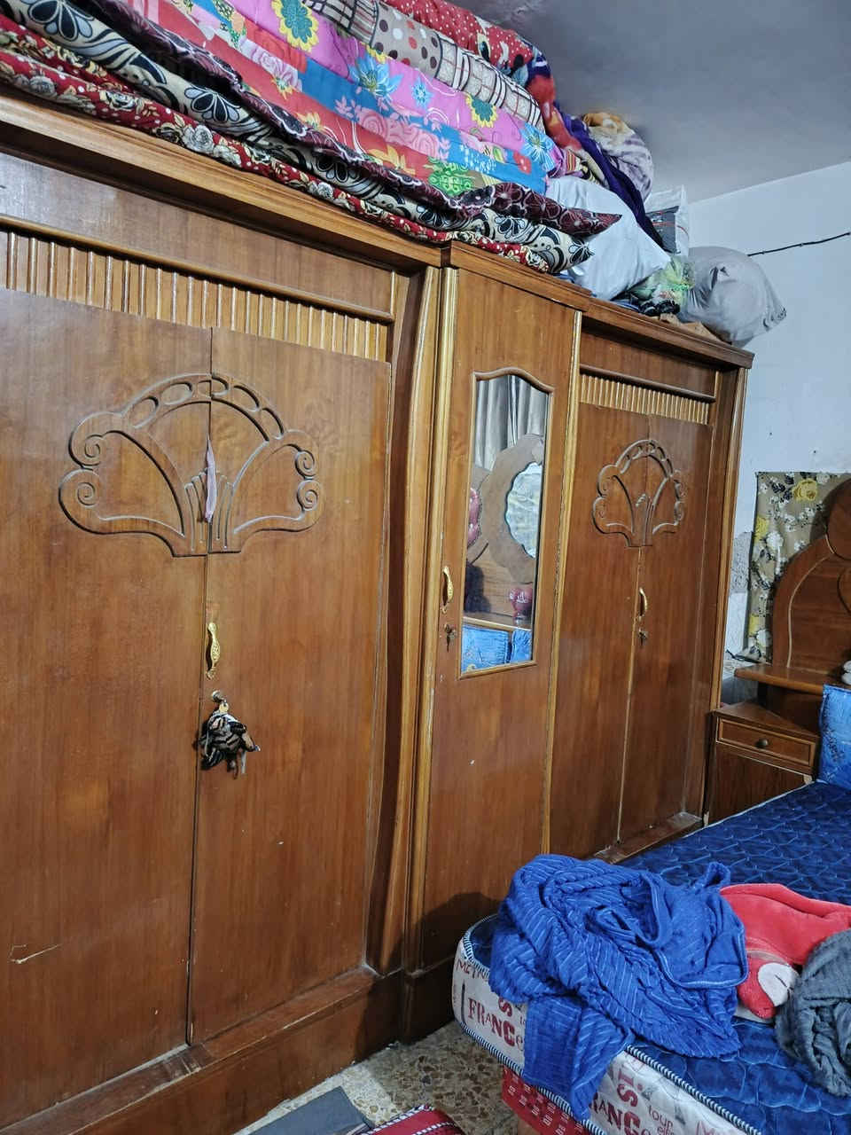 سلام عليكم غرفه البيع مكان بابل سدة الهندية ويه دوشك لا صلي 550
***********
