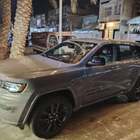 يالله سلام وعليكم  جيب كراند شيروكي /بلاك توب مديل 2020  لون اسمنتي رق...