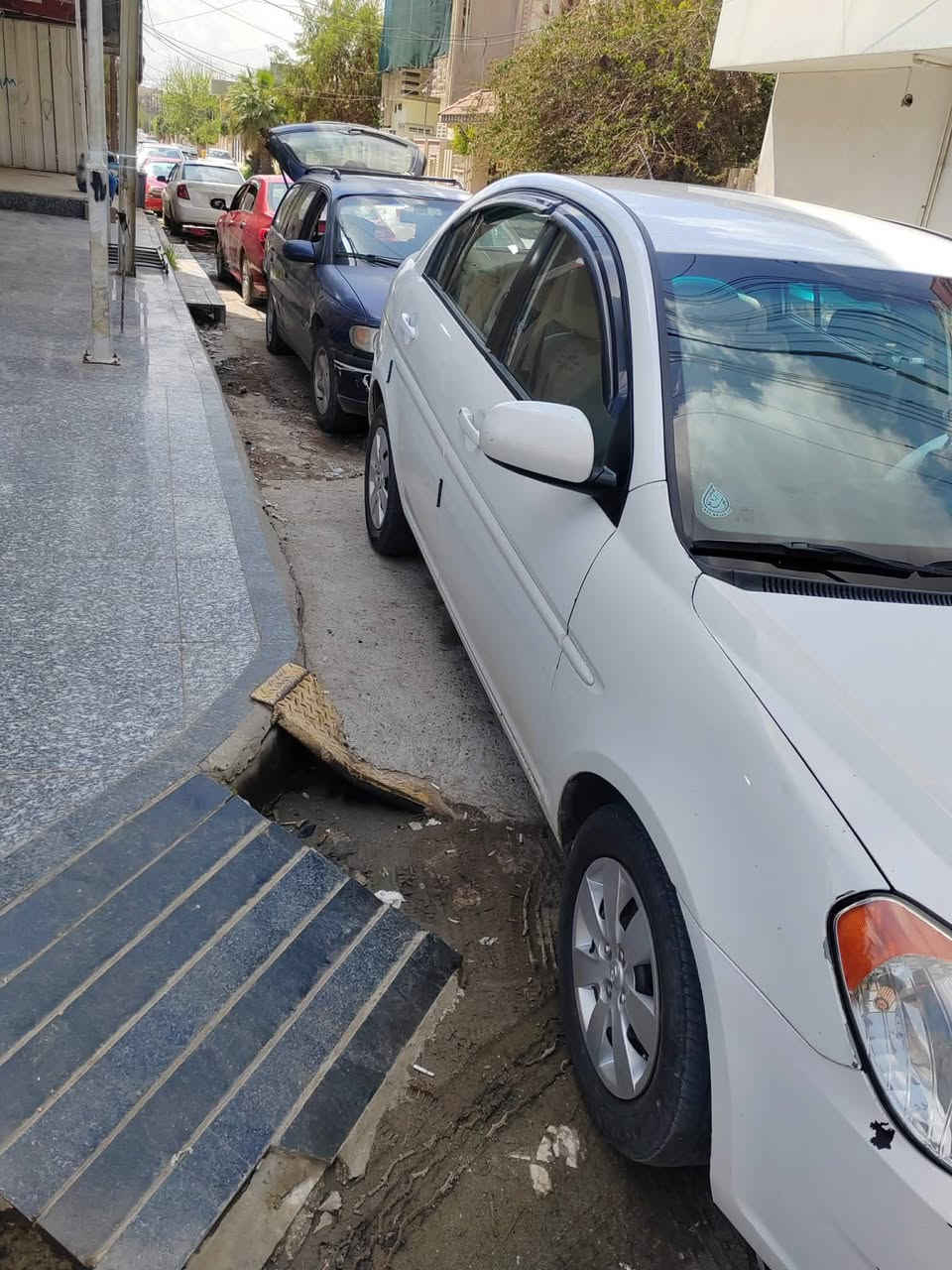 اكسنت للبيع 
توماتيك 🚗 
وأرد كوري  ✅ 
موديل 2010
رقم أربيل  ✋ 
سنويه جديده ✋ 
شرط التحويل ✋ 
هيئه غرامات صفر 
محرك 16 
 محركه كير شرط 
 
طخم أمامي جديد 
سعره (٩٠) 
السياره ضرر   وبنده فقط وبيهاا تلكيطاات  والباقي
وكدام العين 👀 
المكان موصل ال أيسر 
‭‏‪***********‬‏
‏‪***********‬‏
