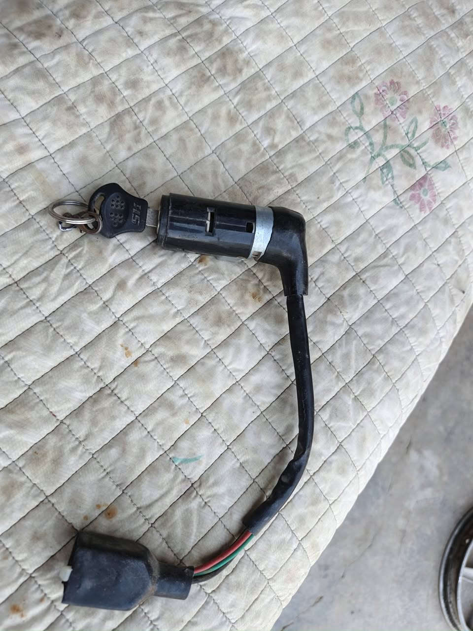 سلام عليكم شباب جوزه مال سرفيز ويل البيع ***********
