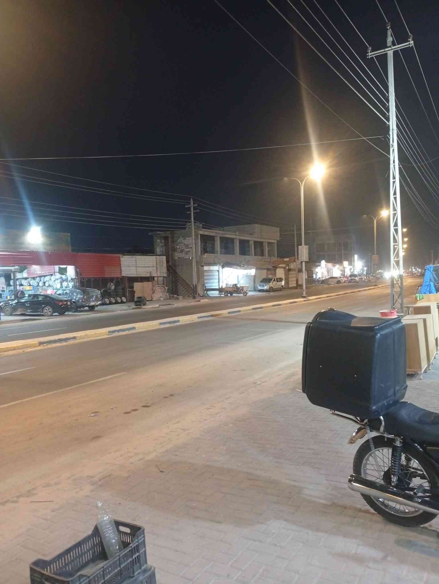 للبيع اسواق ام البنين ركن مكان العوجه مقابل شارع ابو صلاح سعر 12 وبي مجال ***********
