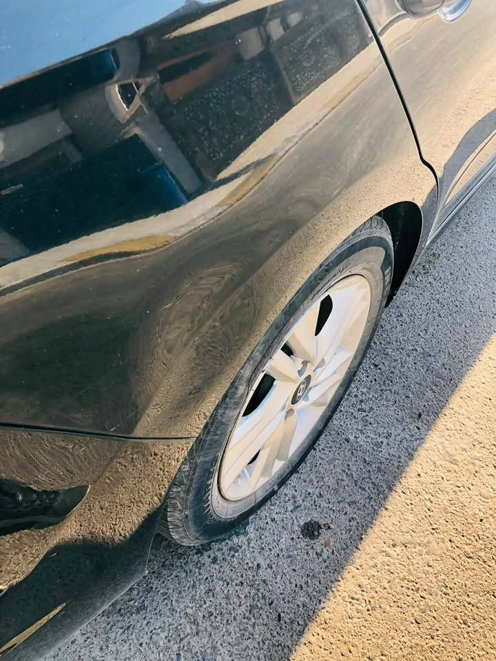 النترا وارد امريكي سوداء اللون موديل ٢٠٢٠ رقم دولي مميز سيارة مرتبة ونظيفة كير AT حادثه موضح بالصور ايرباك ستيرن طاك نقصه دعامية امامية فقط السعر 125 وبيها مجال  واي استفسار حاضر ***********
