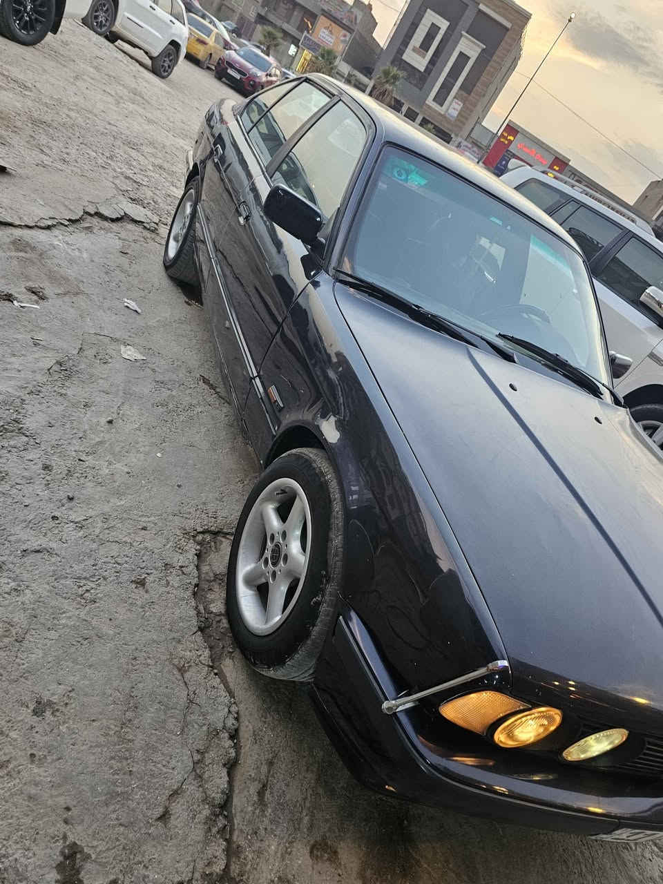 بيع مستعجل BMW 1994جديده يعنى الكلمه كير محرك تبريد حداديه كهربائيات كفاله عامه السعر 38 حله شارع 60
*********** حلة, بابل
