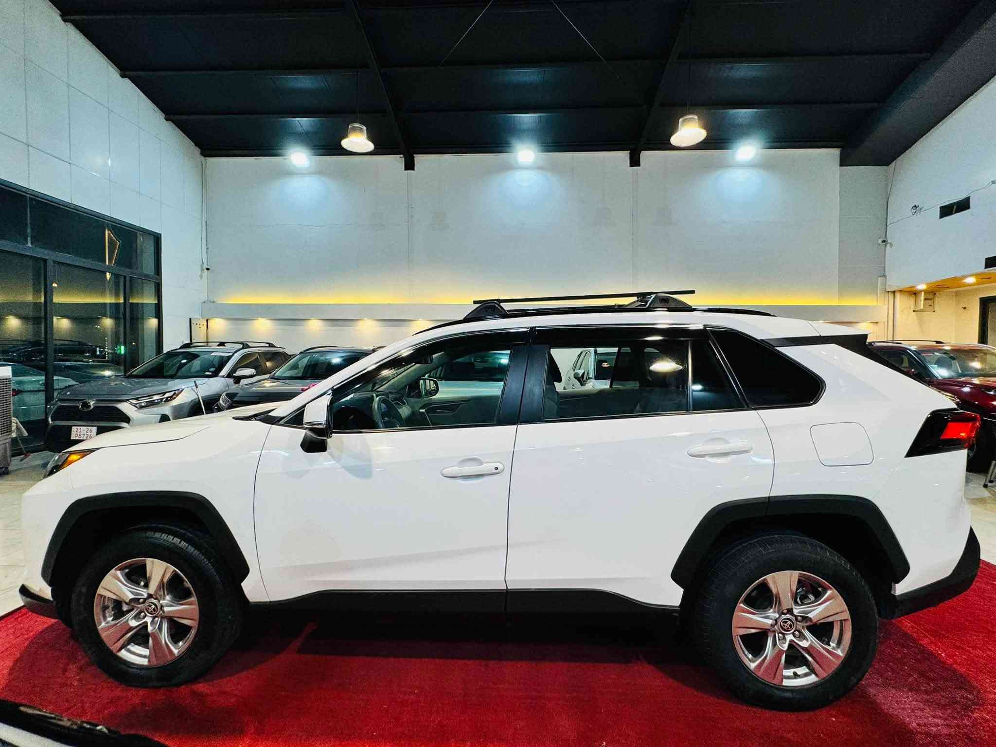 Toyota RAV42023  XLE
اللون . ابيض 
#رقم أربيل 
 كابون بانزين 
عداد المسافات 39الف    ميل  mile
حجم المحرك 4 سلندر (2.5L) 

المواصفات :
كشنات.  قماش 
بصمة ابواب
تشغيل عن بعد 
بصمة تشغيل 
رادار أمامي(تحديد مسار)
رادار جانبي (نقاط عمياء)
رادار خلفي(التحذير من الاصطدام)
تحكم وضعيات القيادة Drive Modes 
اوتو ستارت (Auto start)
اوتو ستوب(Auto Stop)
هاند بريك بصمة
اوتو هولد(Auto Hold)
تحكم وضعيات القيادة ECO,NORMAL,SPORT
مانع انزلاق+ABS
حساسات خلفية+كاميرا
تحكمات استيرن
تبريد قطعتين 
وبقية مواصفات XLE المعروفة
الضرر كما موضح بالصور: 
بدون ايرباك
#السعر 245$
العنوان كركوك
 
 معرض هشام الحمداني لتجارة السيارات 

للاستفسار الاتصال بالرقم 

                                                        ***********
