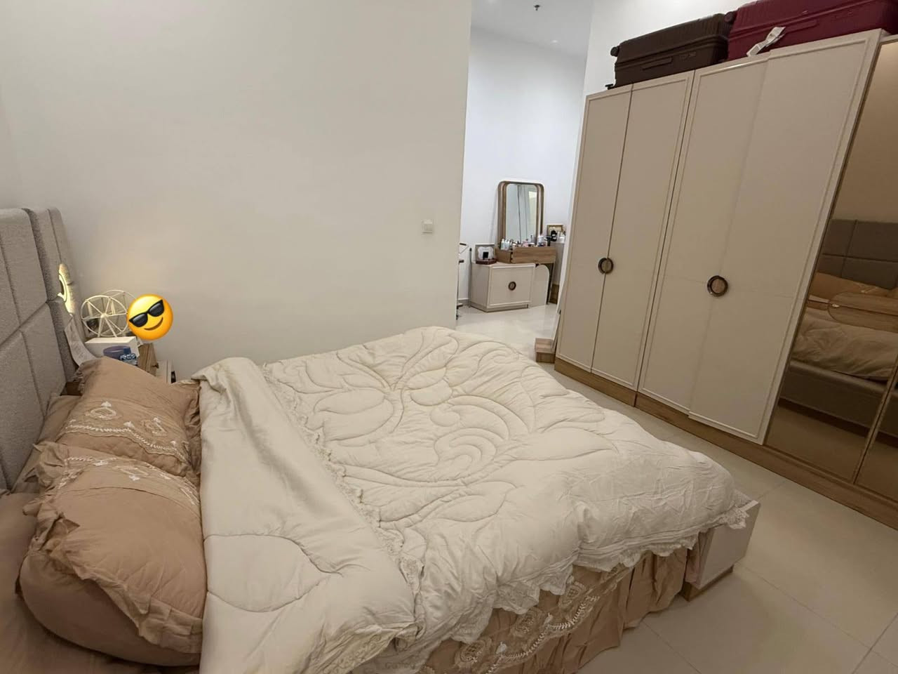 فرصه متتفوت شقة للبيع
مجمع رويال ستي مساحة 144م البانيه 3
طابق 1
تحتوي على 2غرف نوم 
3 حمام 
مطبخ
صالة لوندري 
السعر 31شدة
للتواصل واتساب:***********
