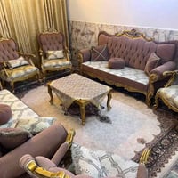 تخم ملكي • خشب زان • ١٠ مقاعد